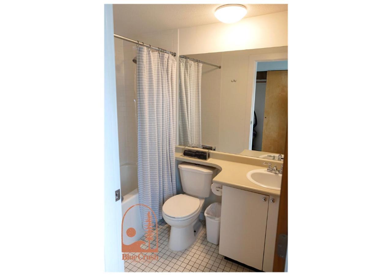 Wave Haven Waterfront Condo Hotel Тофино Екстериор снимка